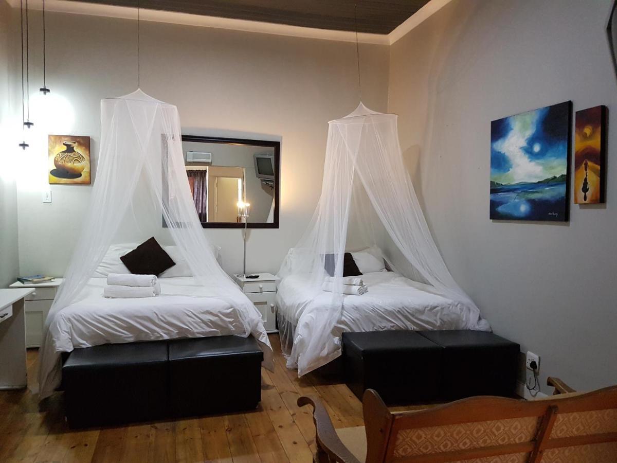 44 On Ennis Guest Lodge And Restaurant - No Load Sheddding Ermelo Ngoại thất bức ảnh
